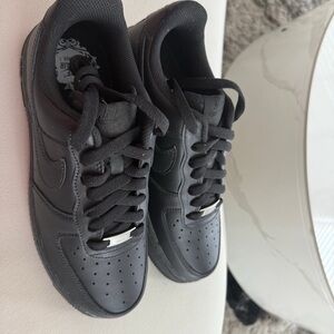 WOMEN Nike Air Force 1 '07 Low Triple Black